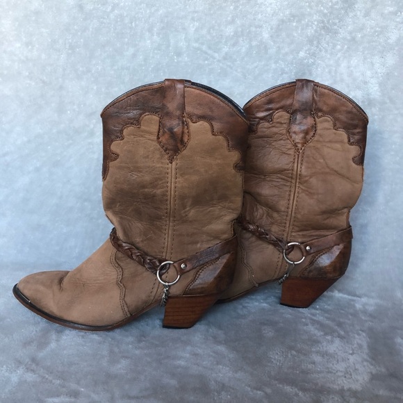 Brown western boots! - Picture 2 of 5